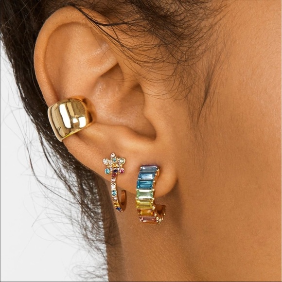 Gold Ear Cuff - Picture 2 of 4